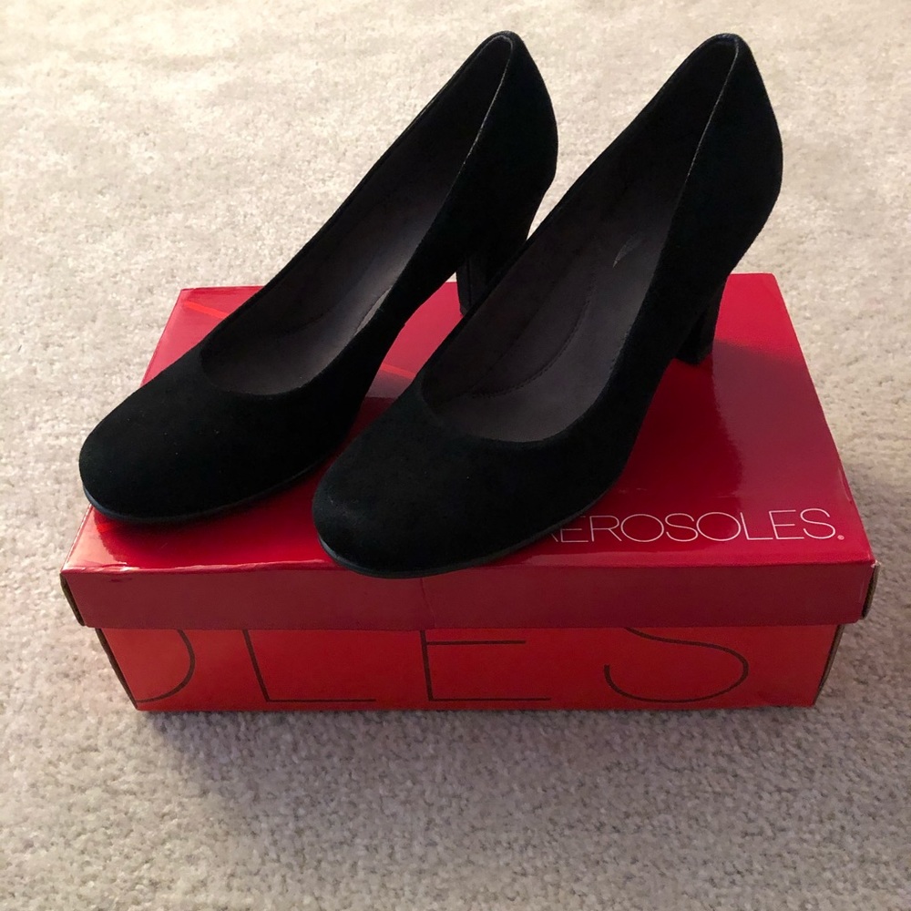 Aerosoles, black heels. “Major Role”